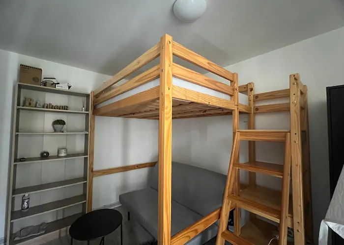 Equipe Apartment *